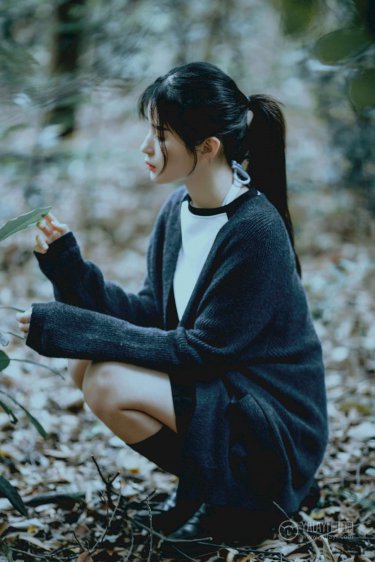 《与君初相识》