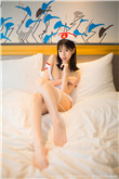 贵妇又白又肥丰满的大屁股