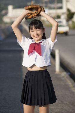 电车魔女在线看